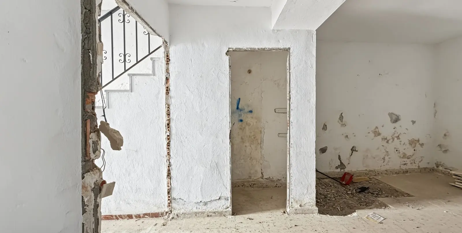 Продажа дома на две семьи в Estepona 3