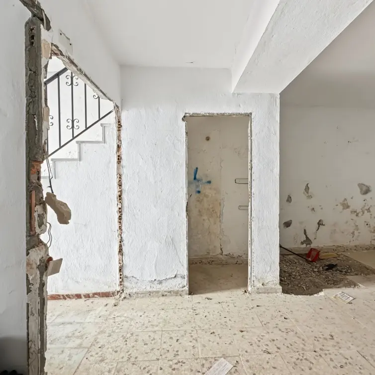 Sale of semi-detached house in Estepona