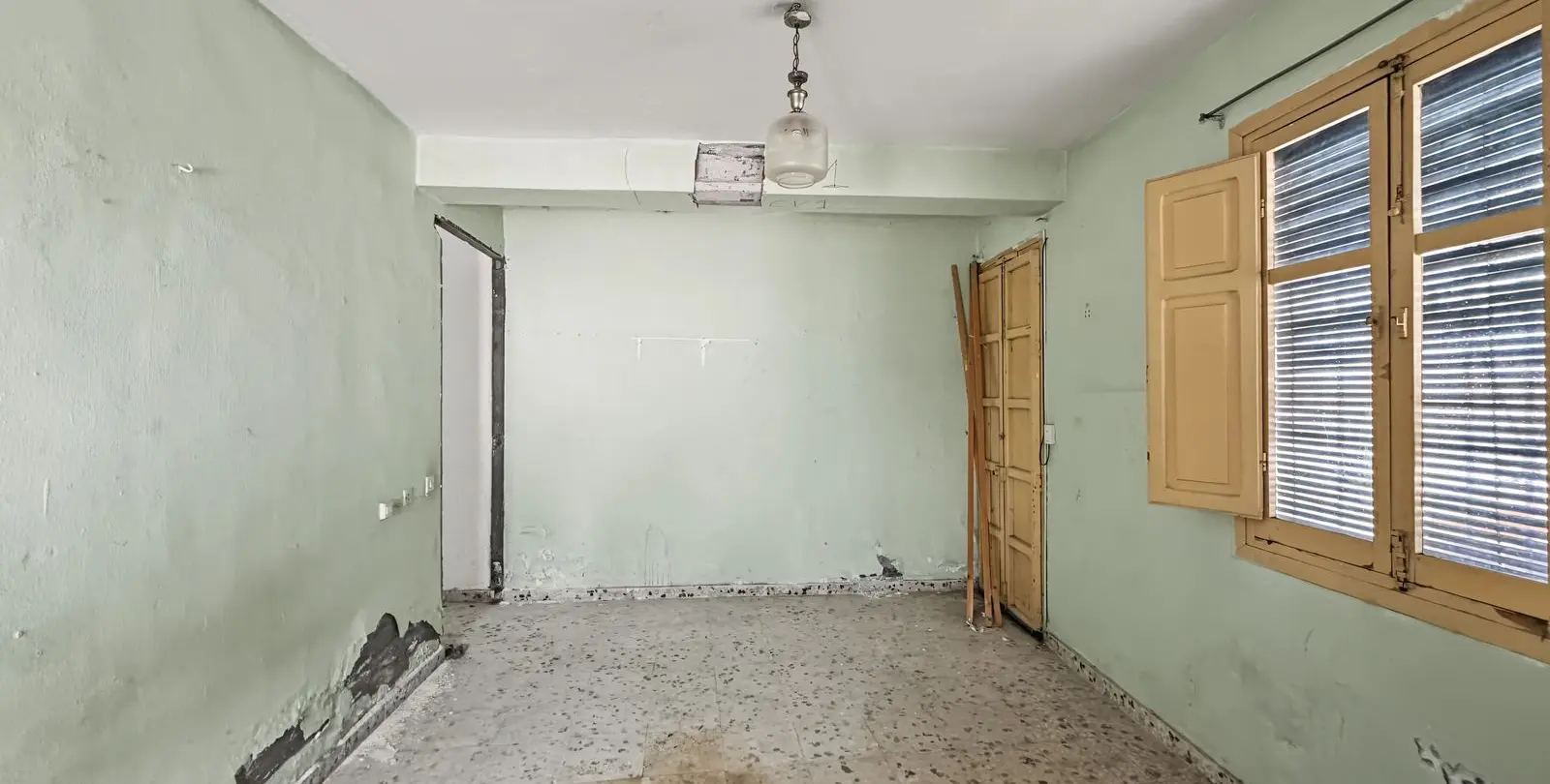 Продажа дома на две семьи в Estepona 5
