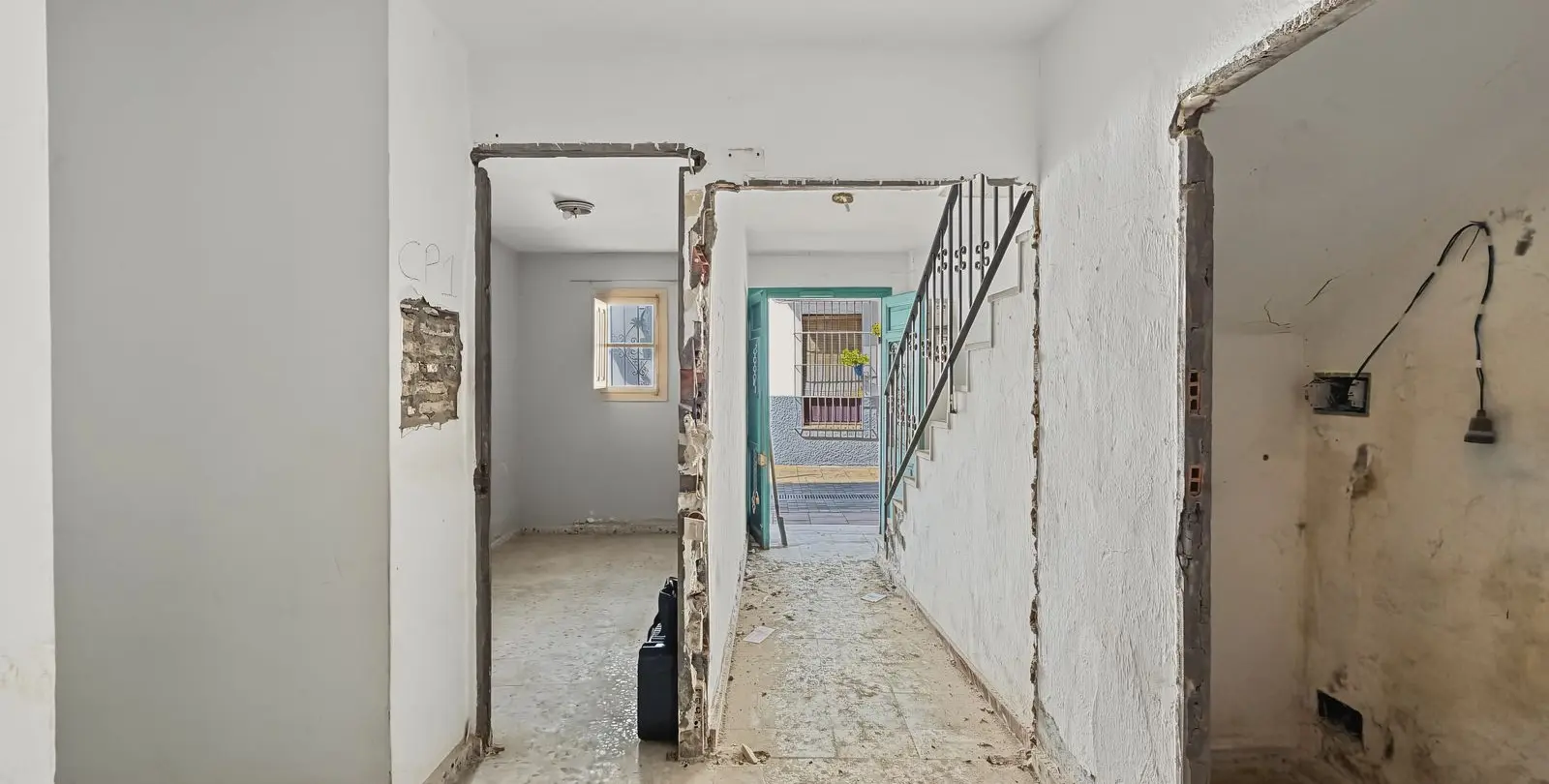 Продажа дома на две семьи в Estepona 8