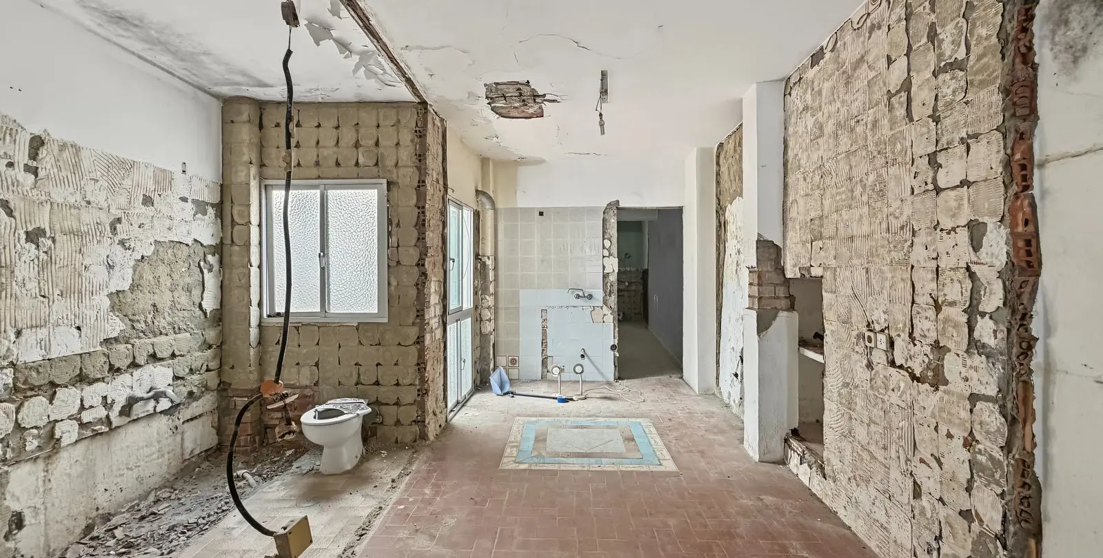 Продажа дома на две семьи в Estepona 35