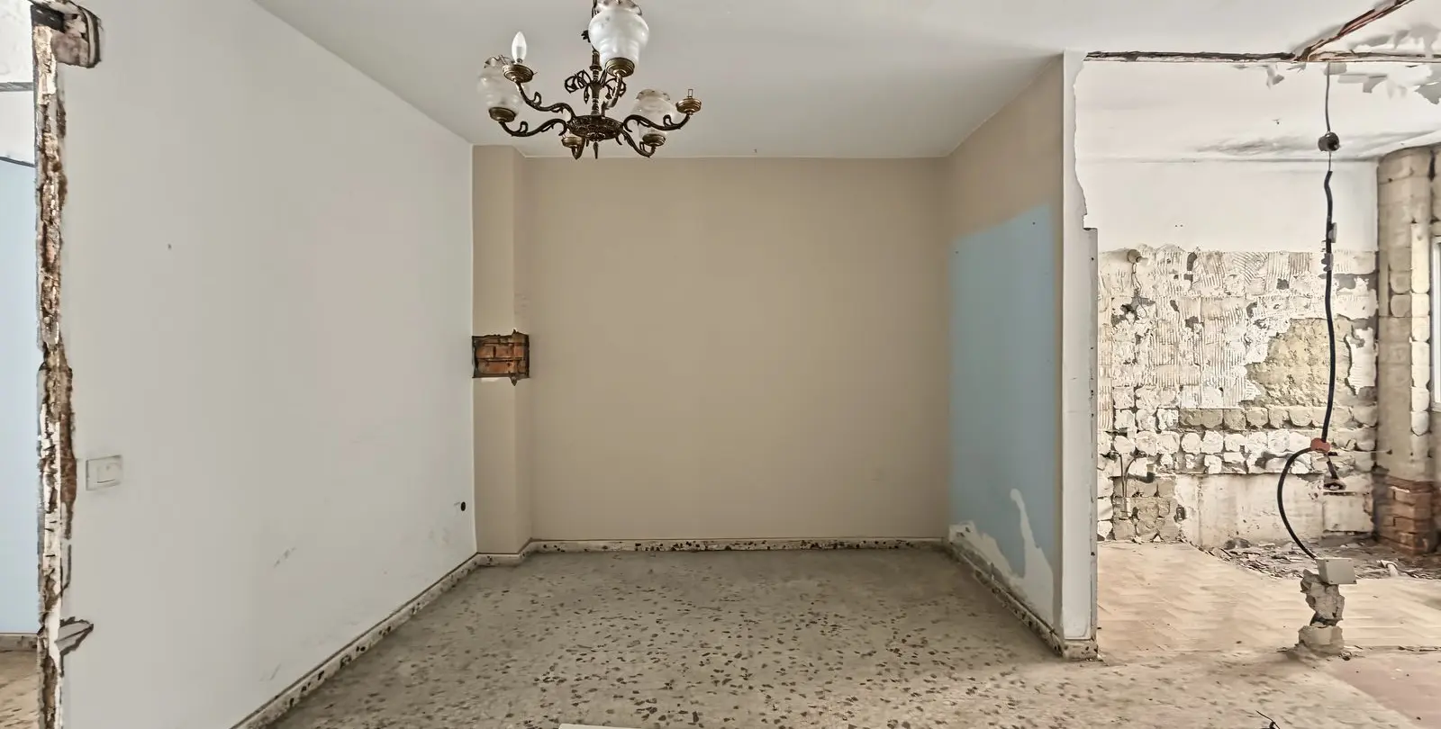 Продажа дома на две семьи в Estepona 40