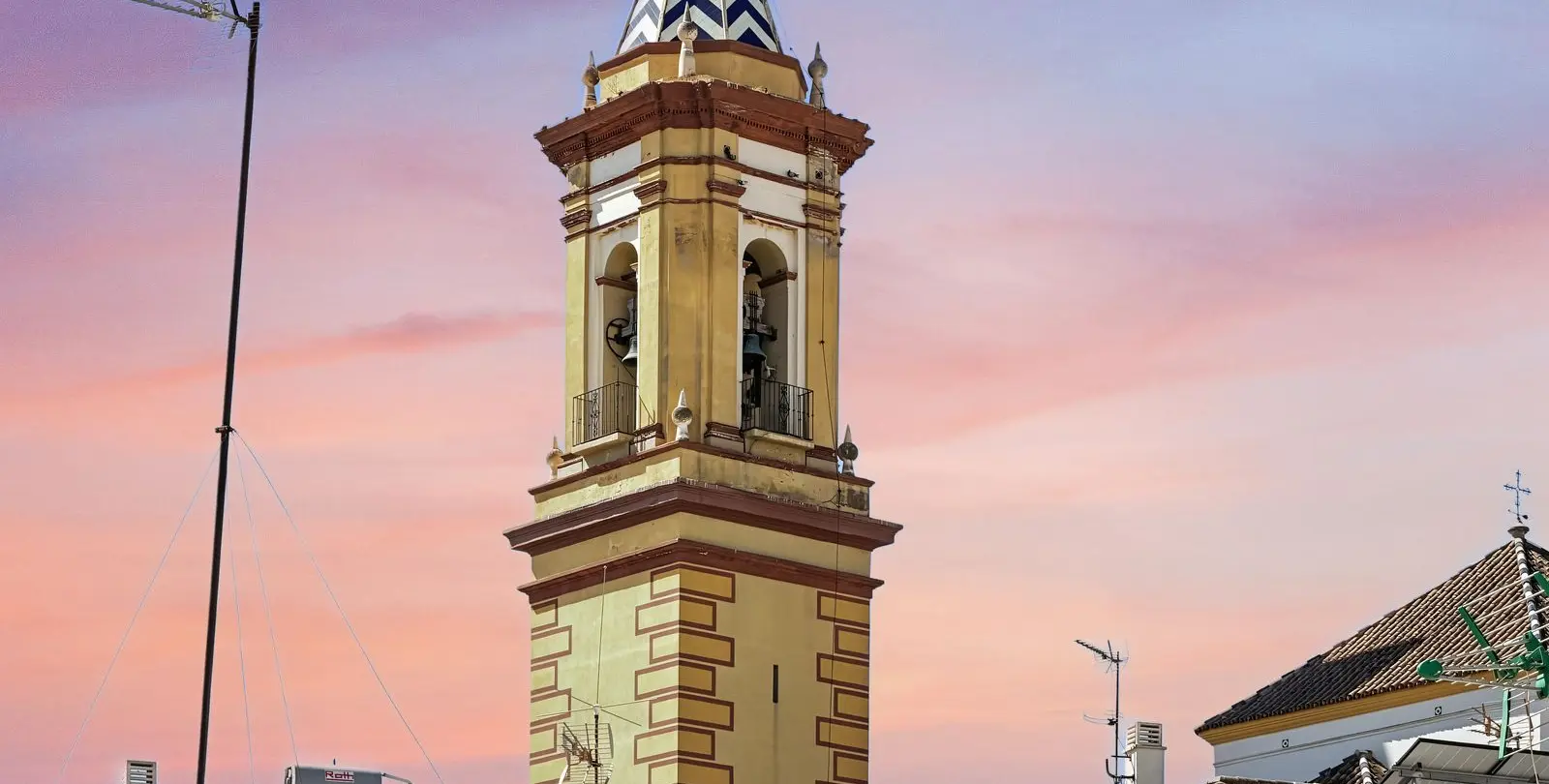 Продажа дома на две семьи в Estepona 60