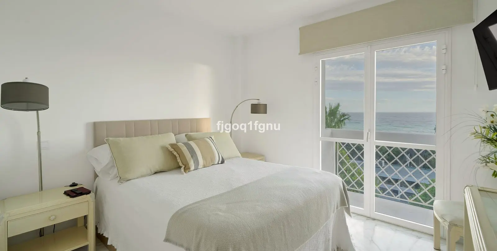 Продажа апартаментов на среднем этаже в Marbella 28