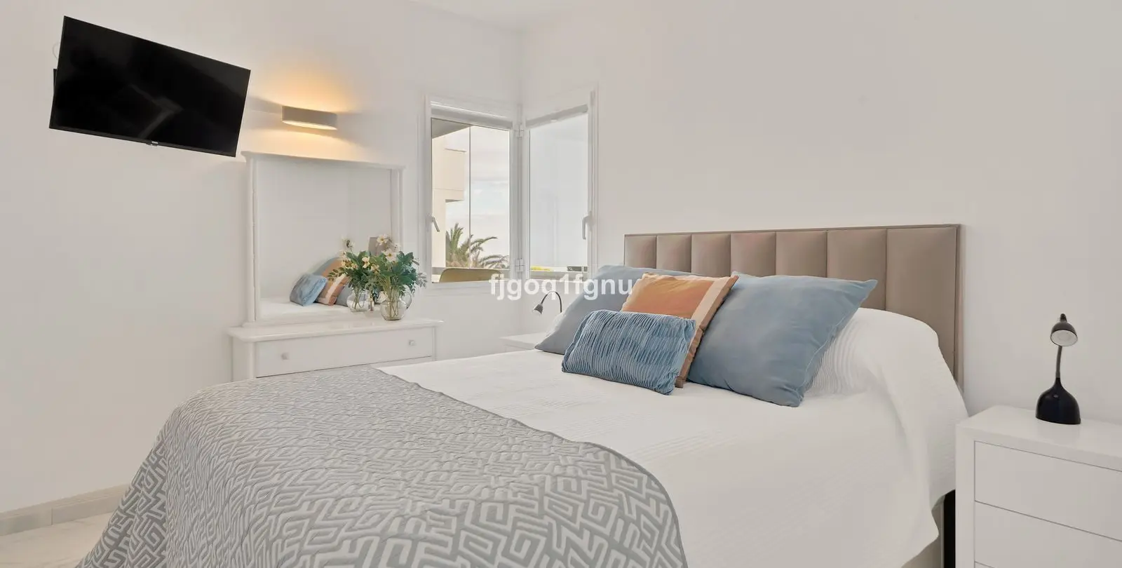 Venta de apartamento en planta media en Marbella 24
