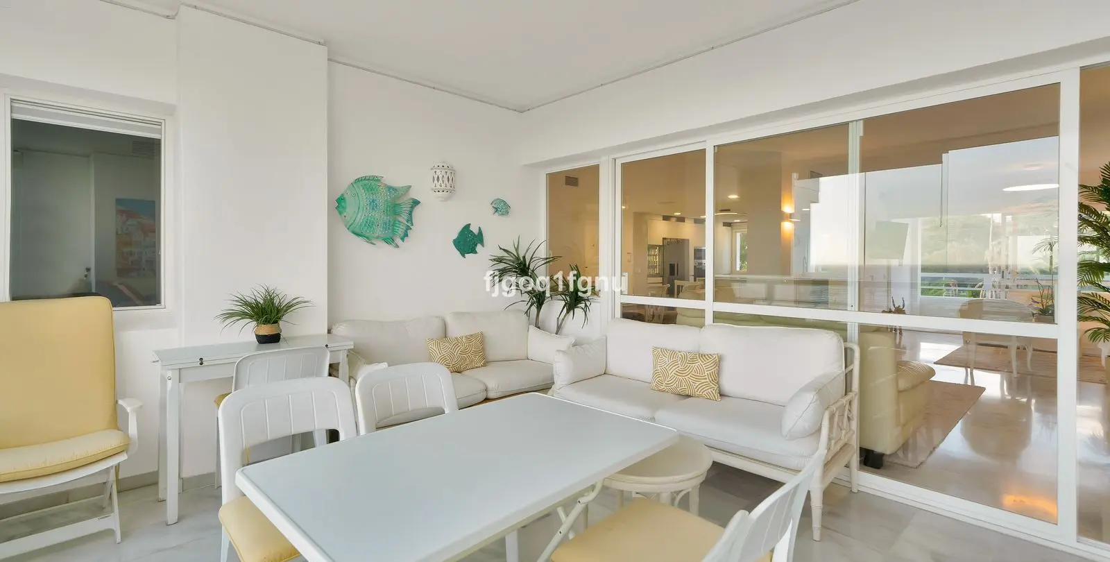 Venta de apartamento en planta media en Marbella 30