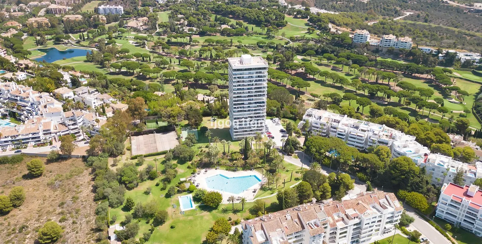 Venta de apartamento en planta media en Marbella 43