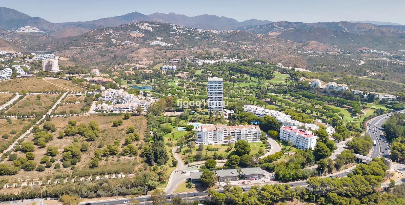Venta de apartamento en planta media en Marbella 45