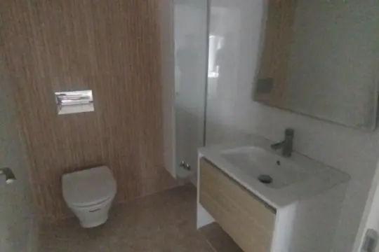 Image 6 thumb