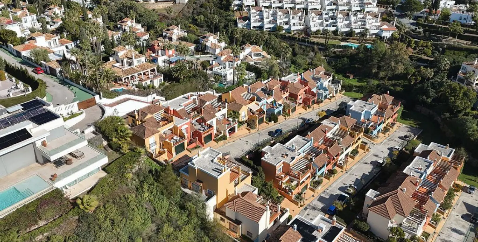 Sale of townhouse in Nueva Andalucía 1