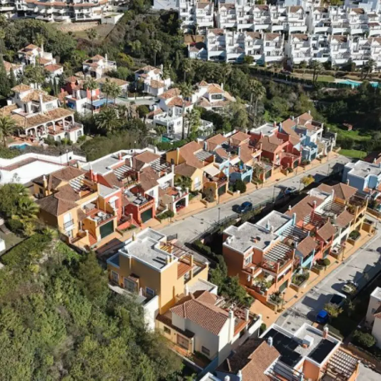 Sale of townhouse in Nueva Andalucía