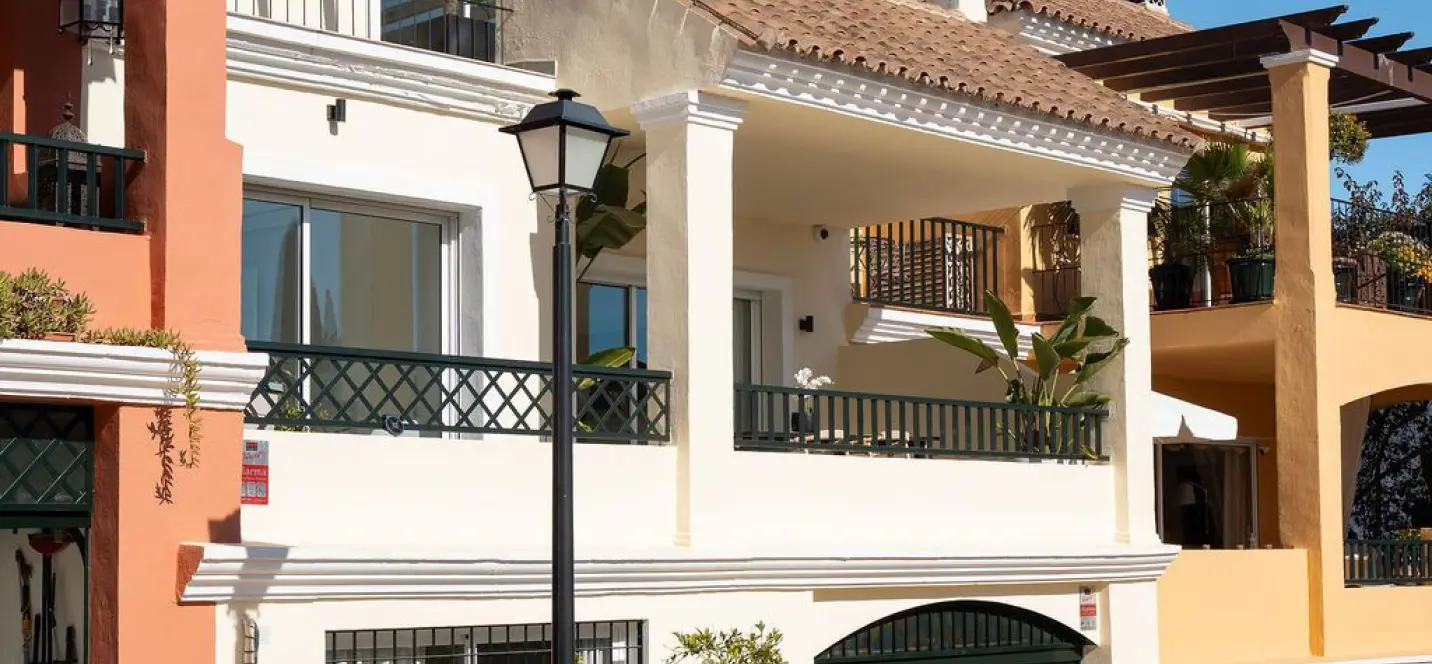 Sale of townhouse in Nueva Andalucía 1
