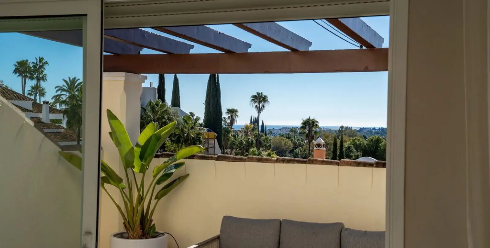 Sale of townhouse in Nueva Andalucía 5