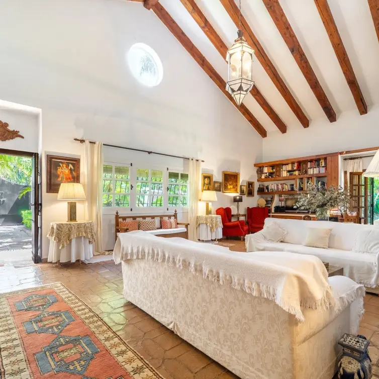 Venta de villa independiente en Marbella