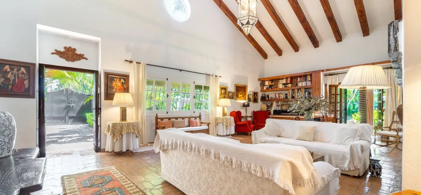 Venta de villa independiente en Marbella 2