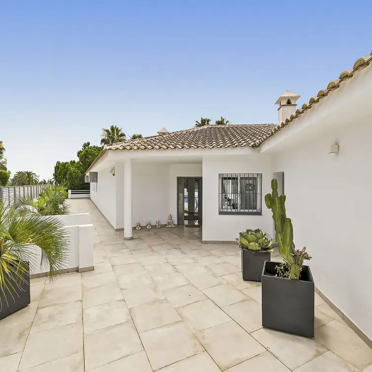 Sale of detached villa in Mijas Costa