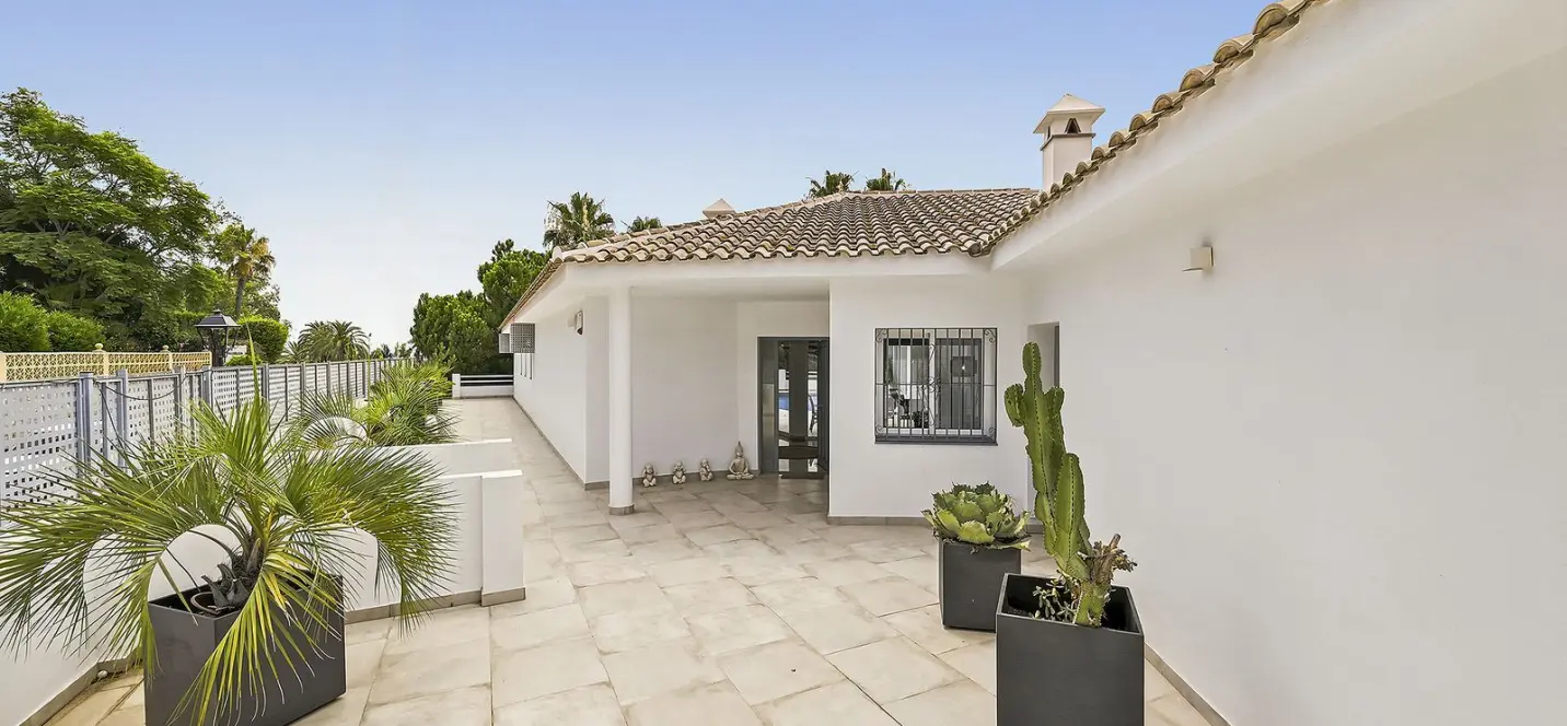 Sale of detached villa in Mijas Costa 1