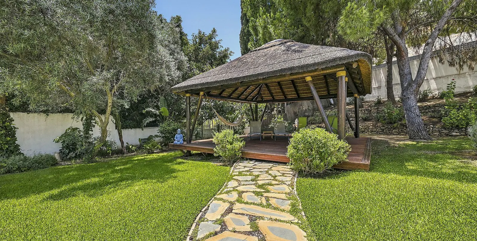 Sale of detached villa in Mijas Costa 24