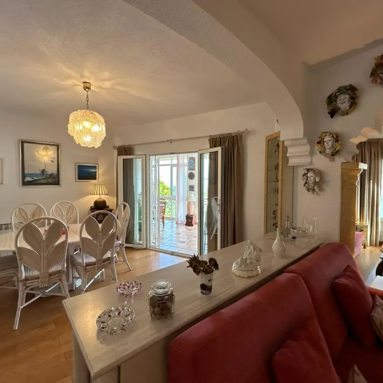 Venta de villa independiente en Benalmadena