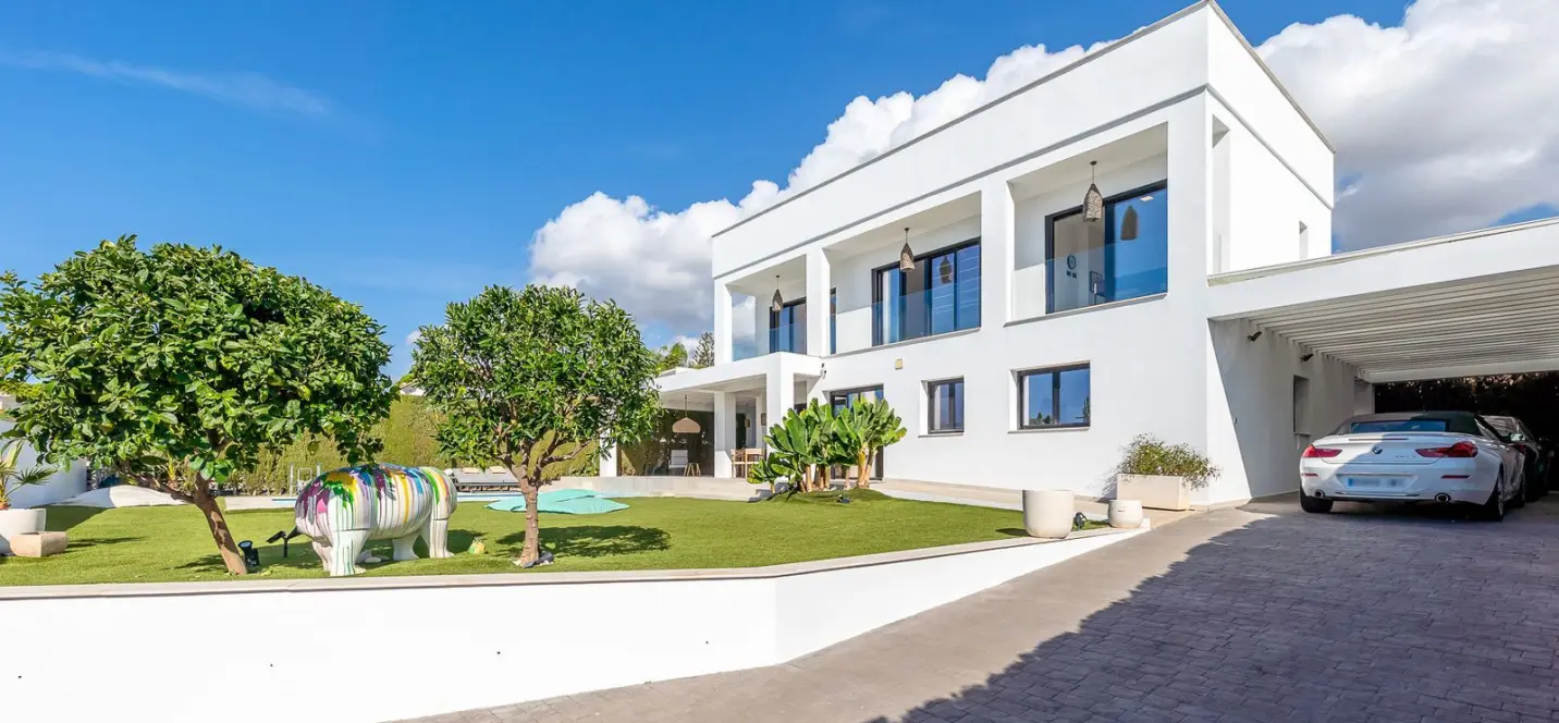 Venta de villa independiente en Calahonda 1