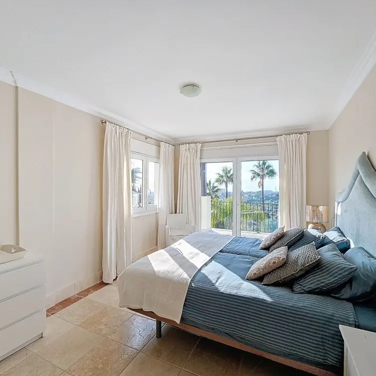 Venta de villa independiente en Estepona