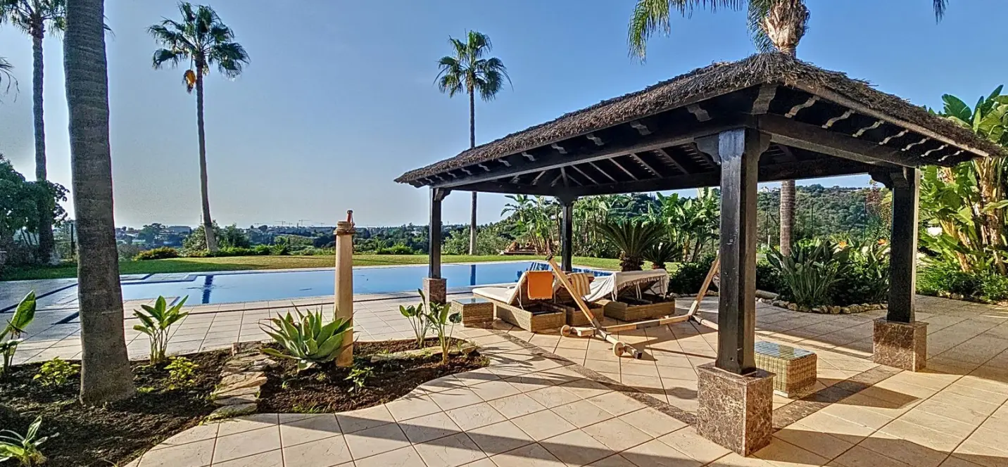 Venta de villa independiente en Estepona 4