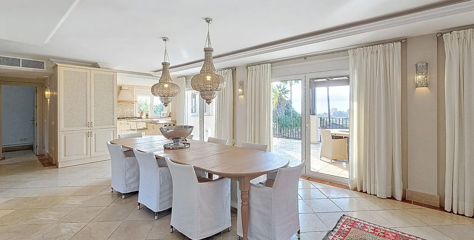 Venta de villa independiente en Estepona 11