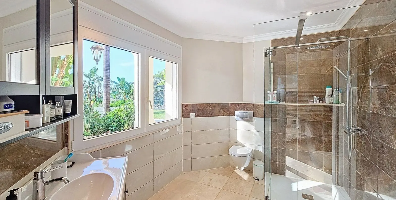 Venta de villa independiente en Estepona 20