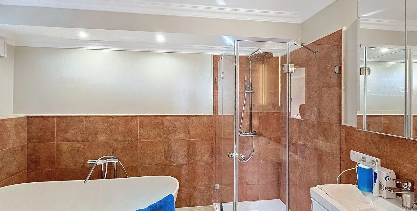 Venta de villa independiente en Estepona 22