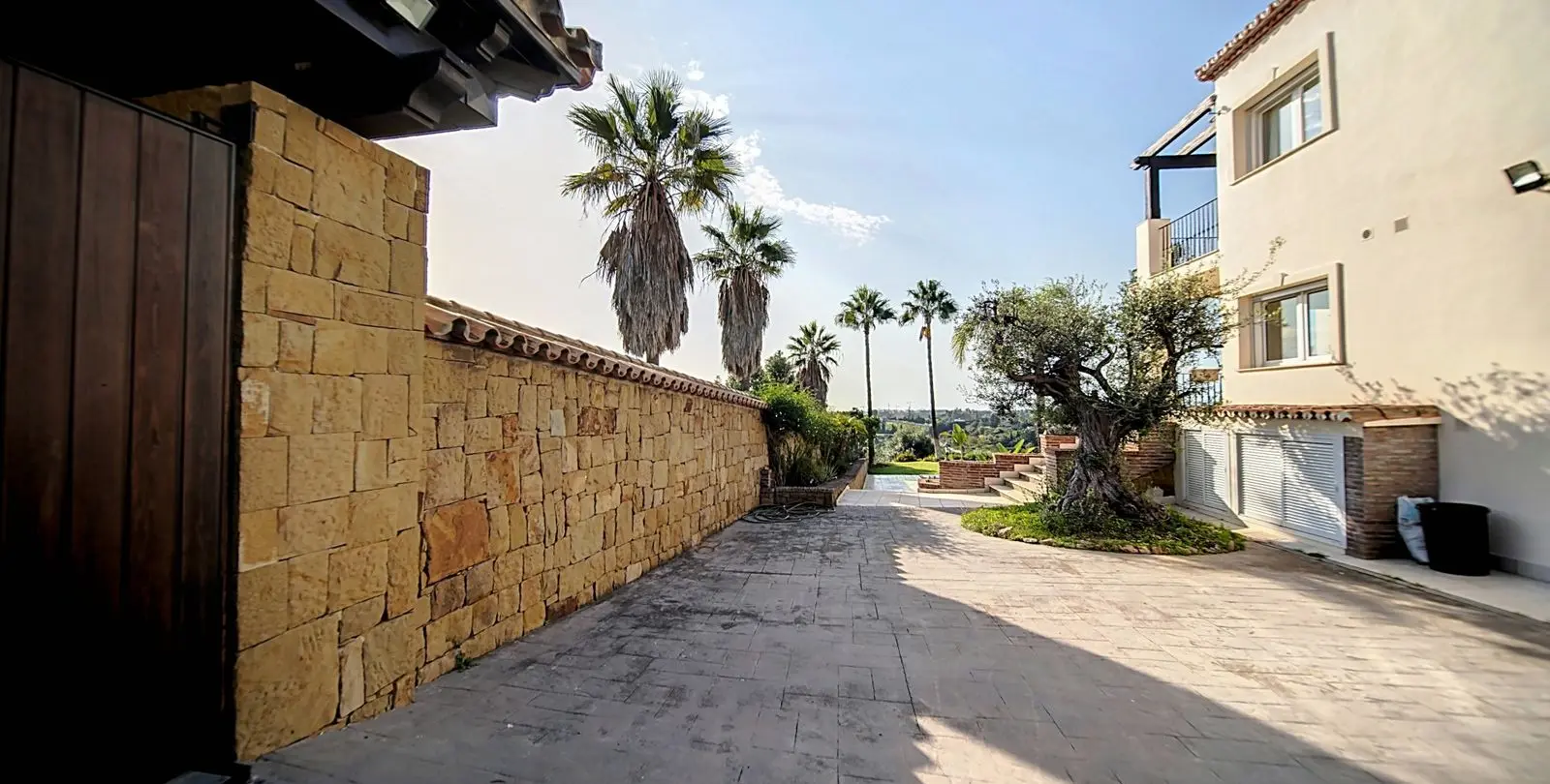 Venta de villa independiente en Estepona 36