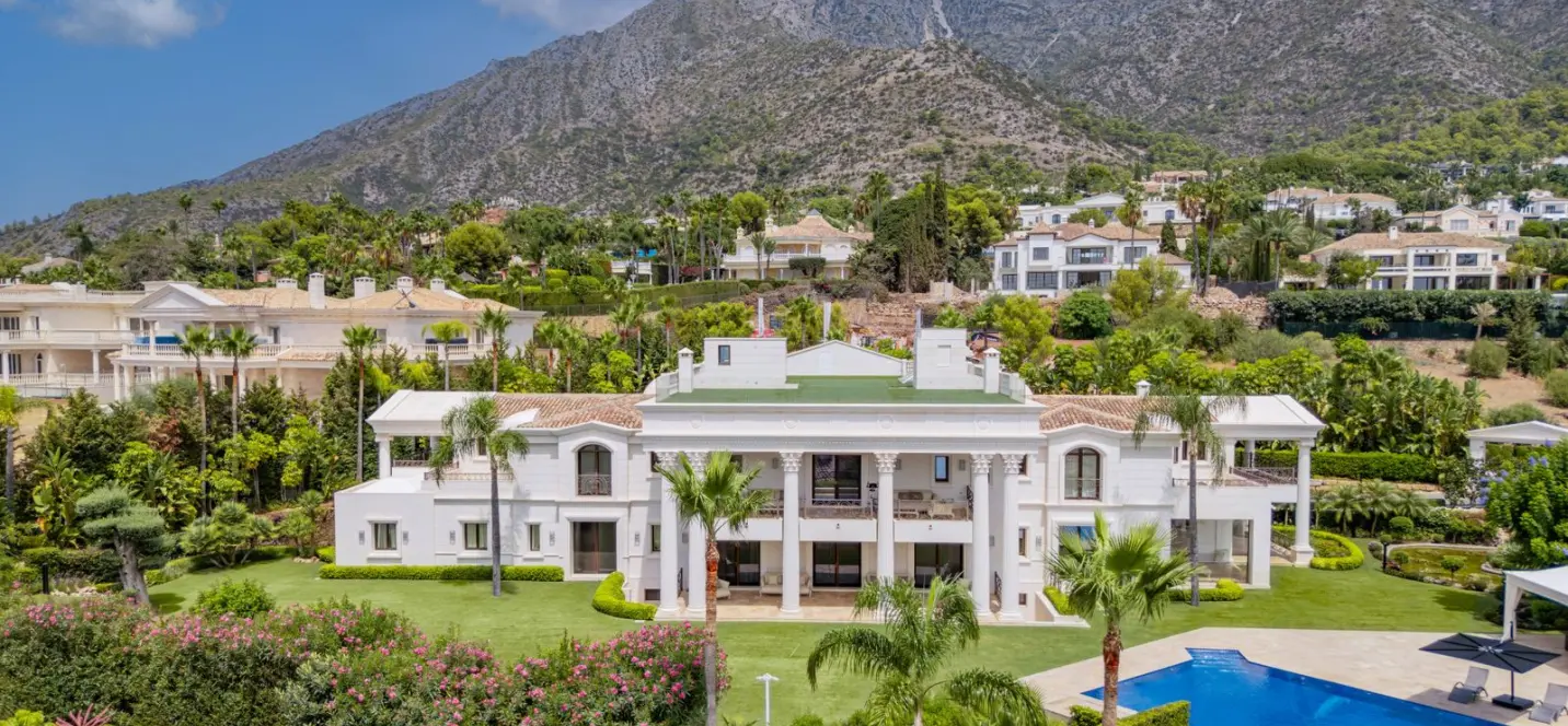 Venta de villa independiente en Sierra Blanca 0
