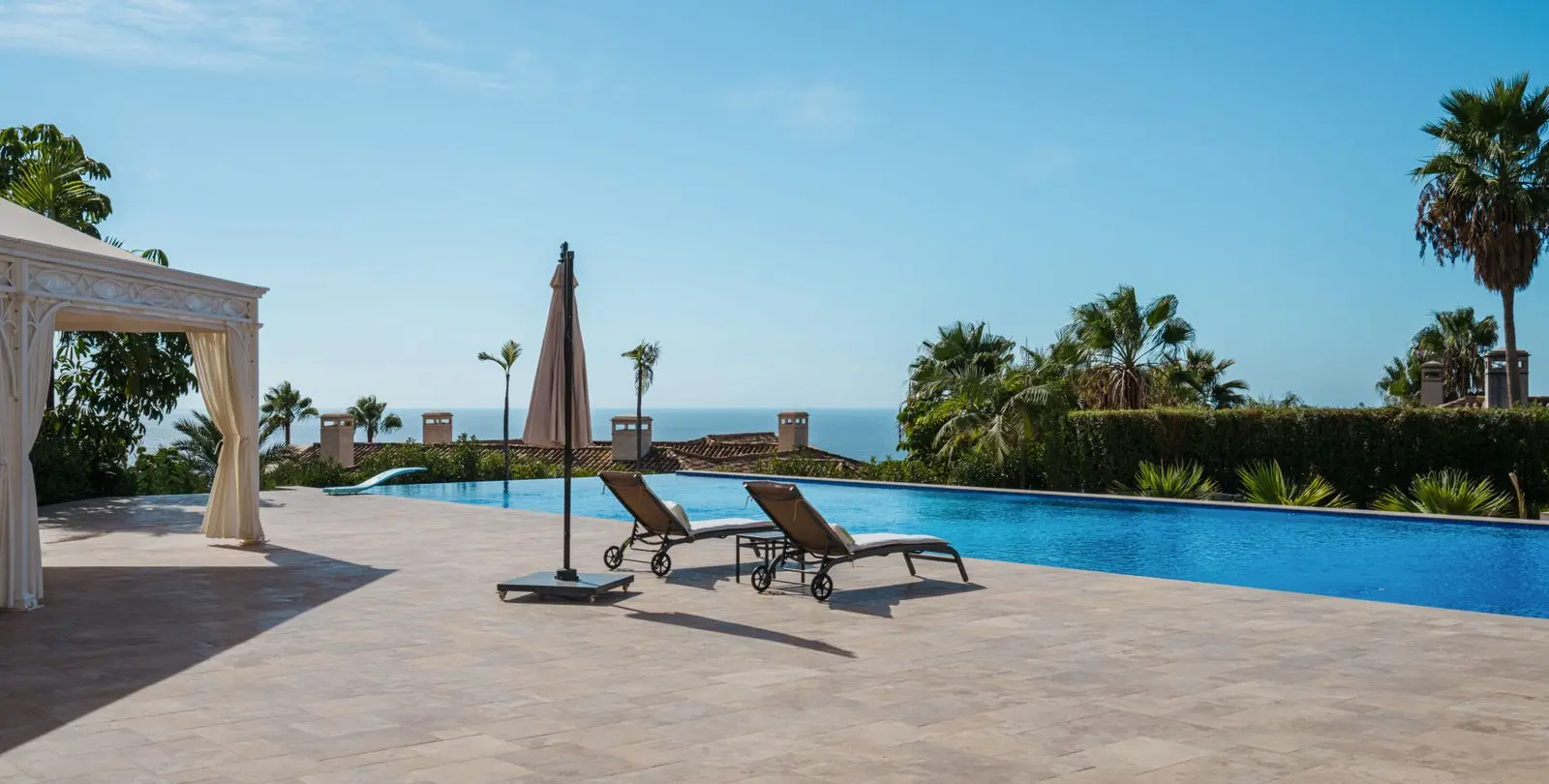Venta de villa independiente en Sierra Blanca 11