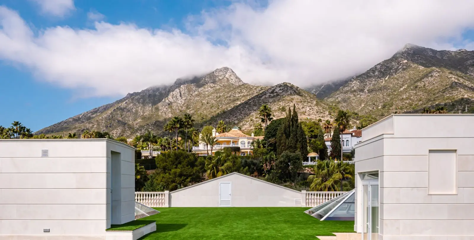 Venta de villa independiente en Sierra Blanca 12