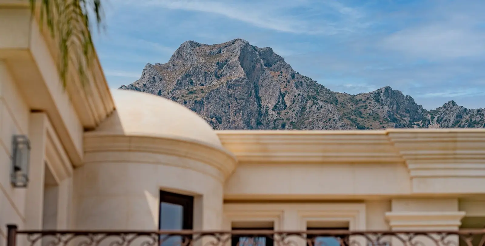 Venta de villa independiente en Sierra Blanca 37