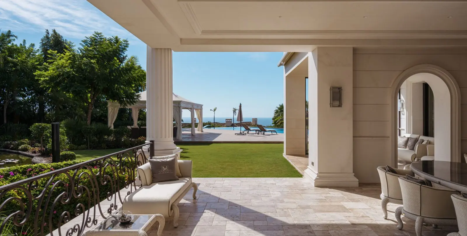 Venta de villa independiente en Sierra Blanca 53