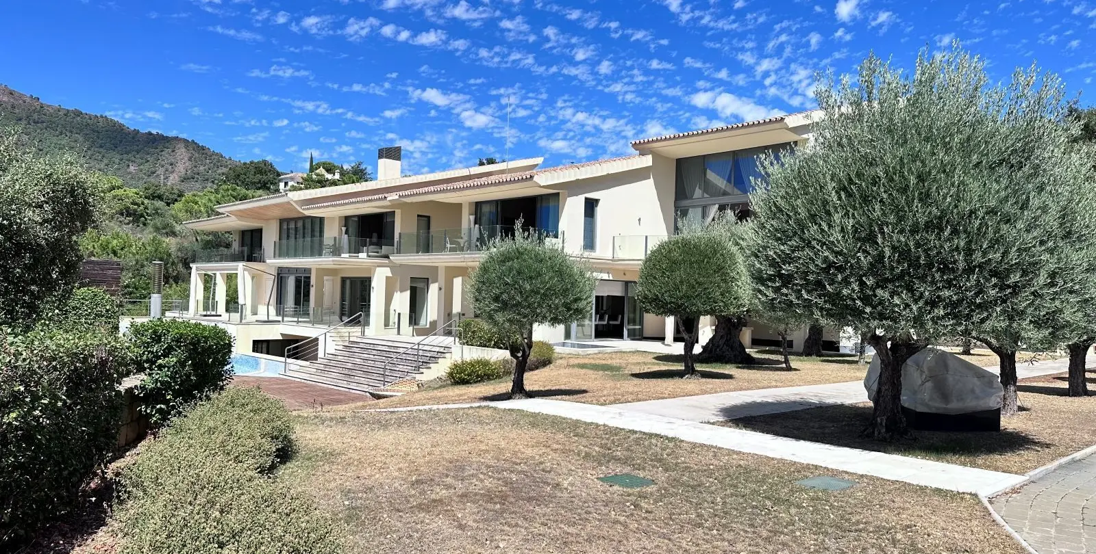 Venta de villa independiente en La Zagaleta 3