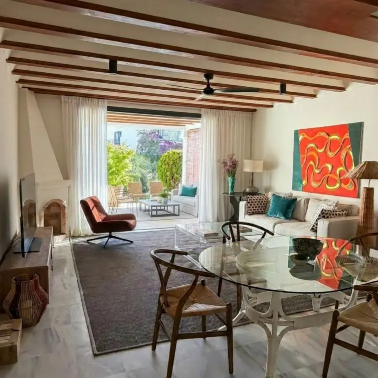 Short-term rent of townhouse in Nagüeles