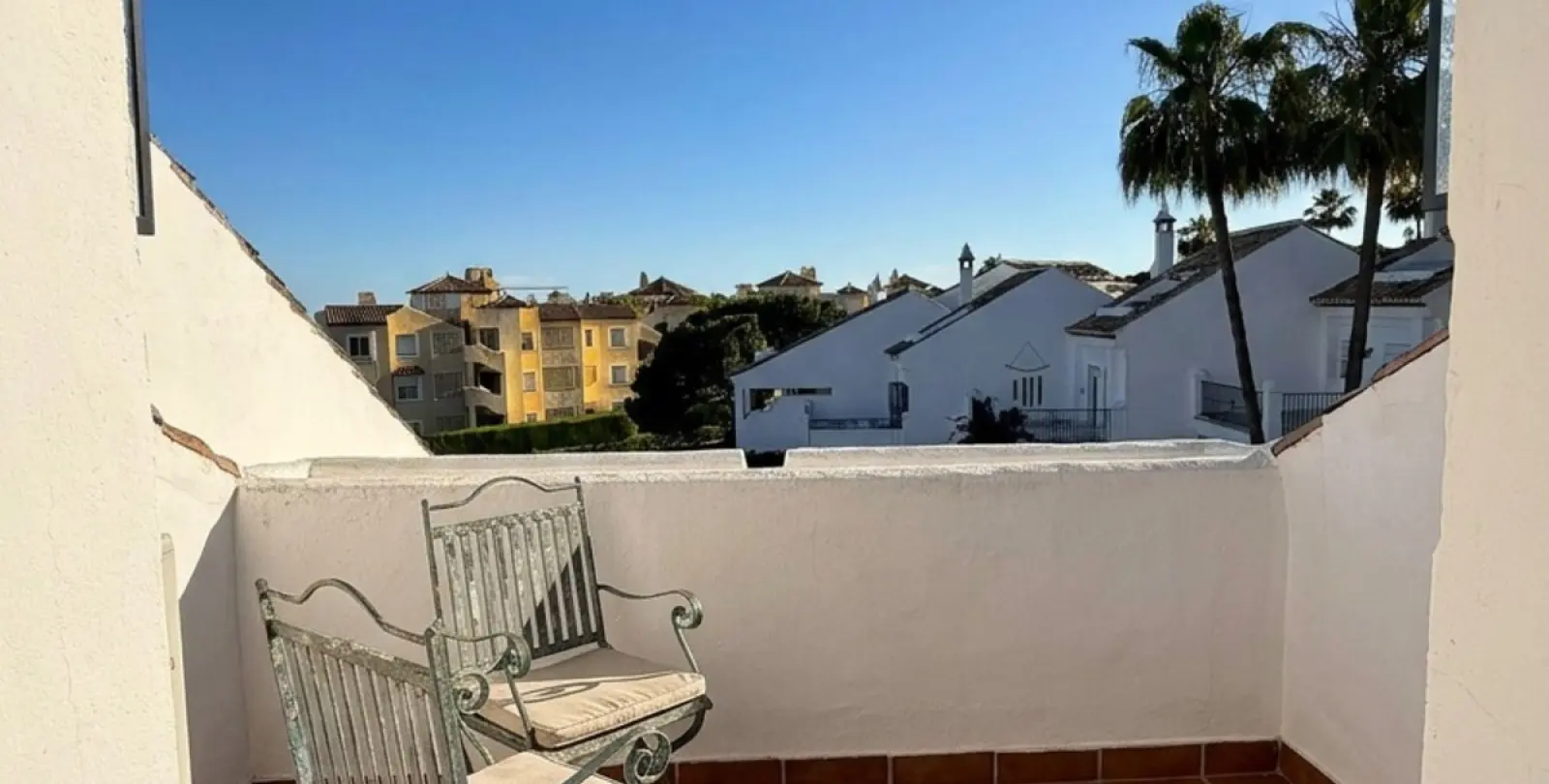 Short-term rent of townhouse in Nagüeles 13