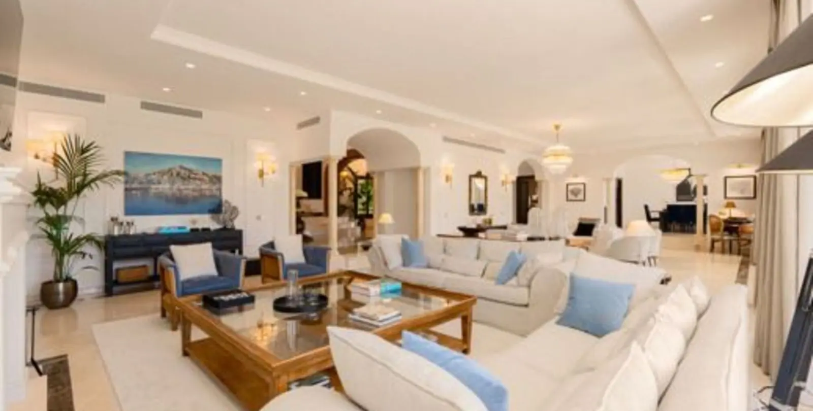 Venta de villa independiente en Sierra Blanca 3