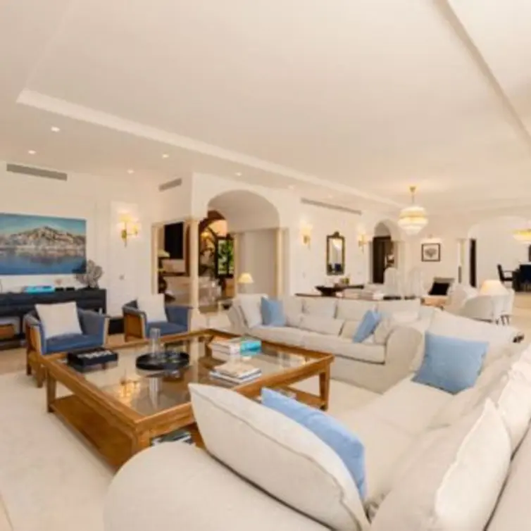 Venta de villa independiente en Sierra Blanca