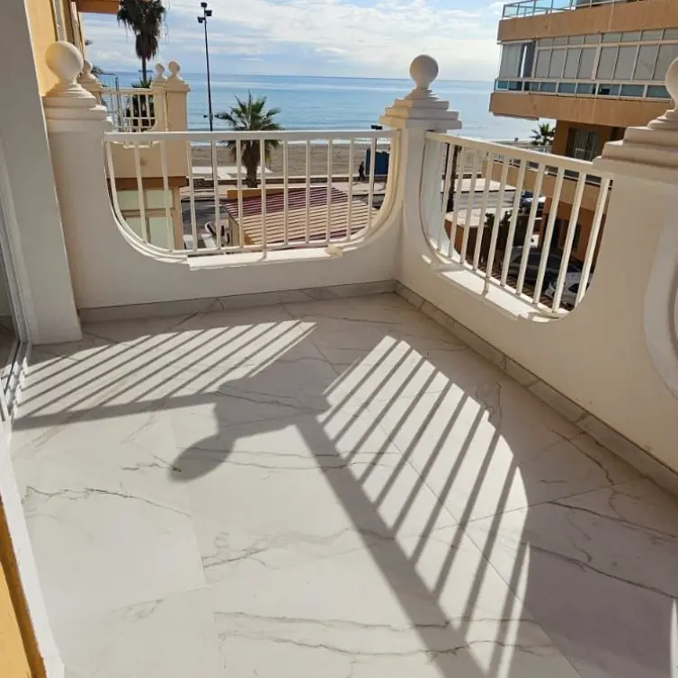Продажа апартаментов на среднем этаже в Fuengirola