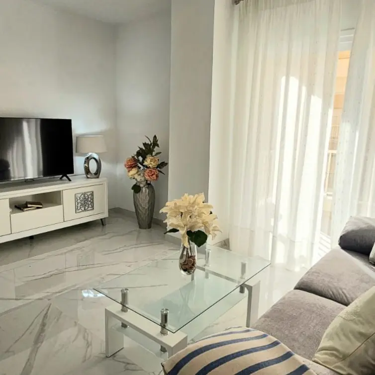 Продажа апартаментов на среднем этаже в Fuengirola