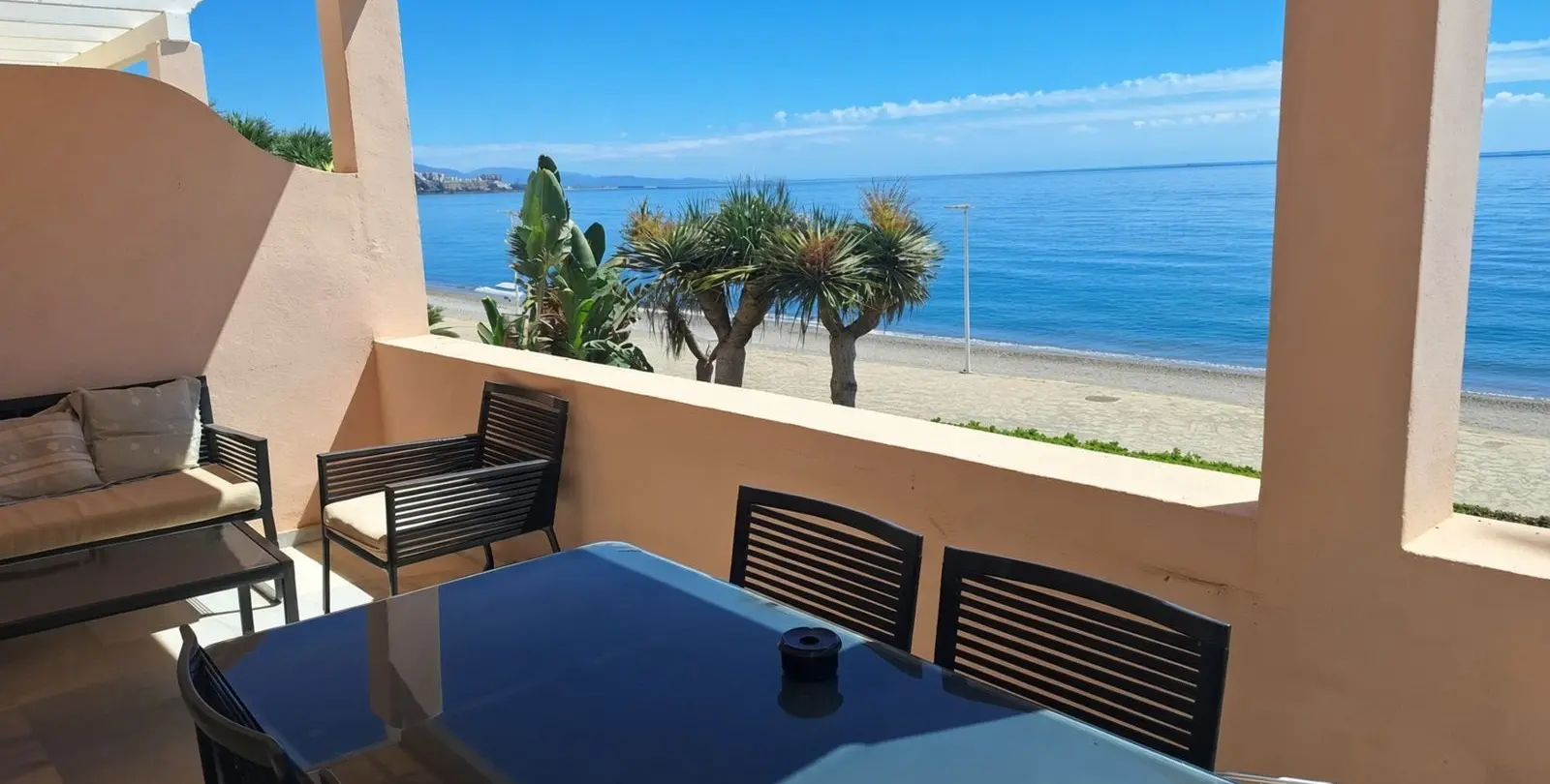 Продажа апартаментов на среднем этаже в Estepona 4