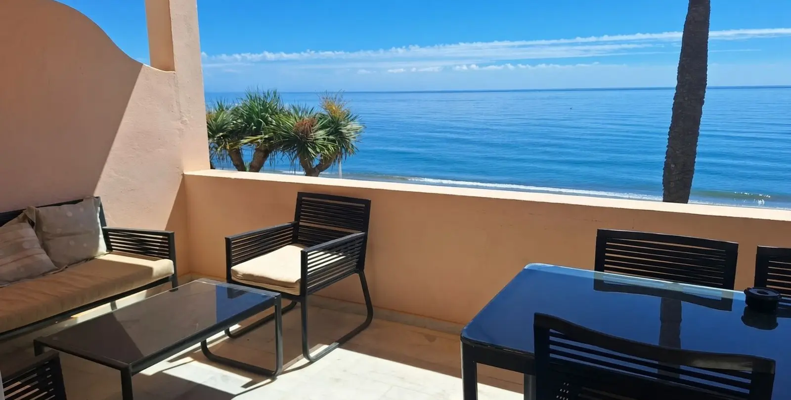 Продажа апартаментов на среднем этаже в Estepona 5