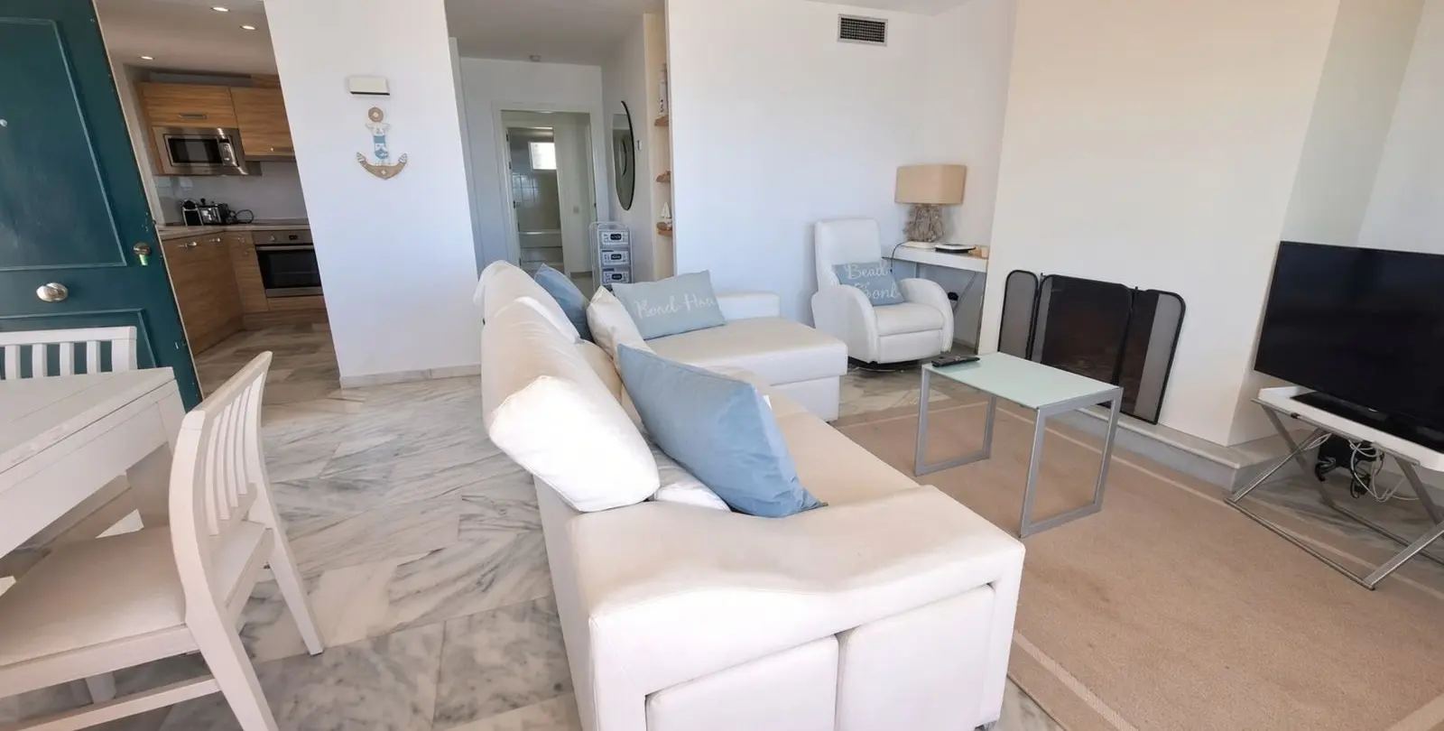 Продажа апартаментов на среднем этаже в Estepona 7