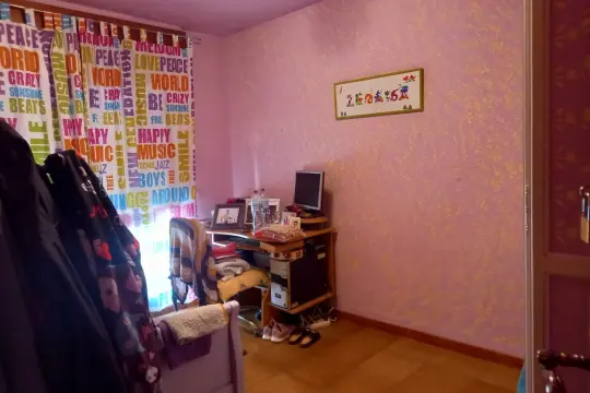 Image 3 thumb