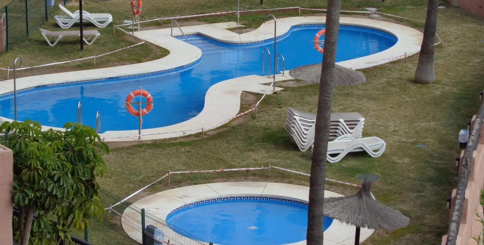 Sale of penthouse in La Duquesa 4