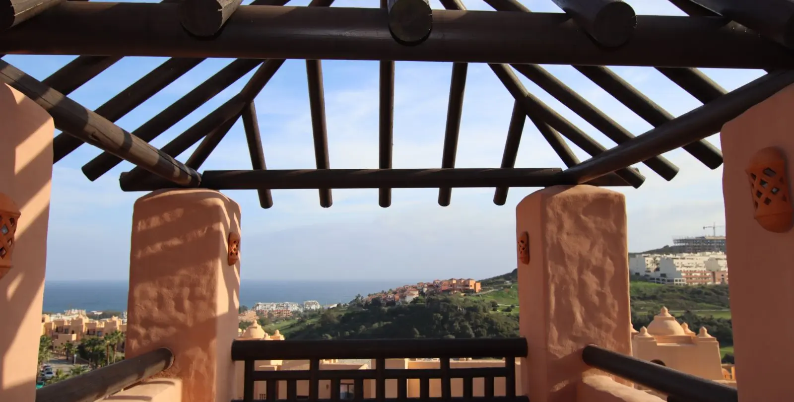 Sale of penthouse in La Duquesa 6