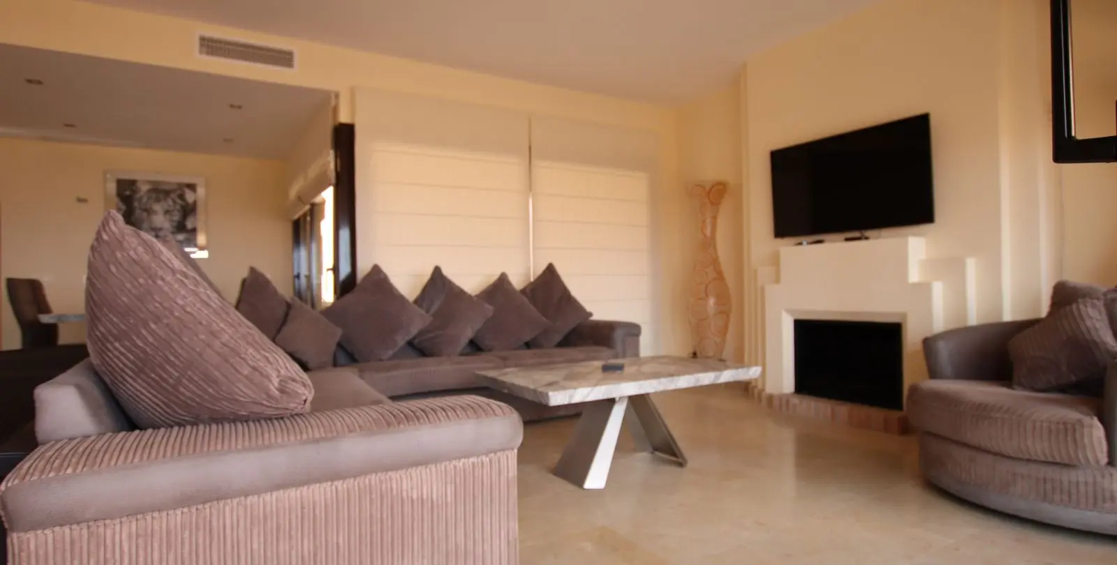 Sale of penthouse in La Duquesa 8