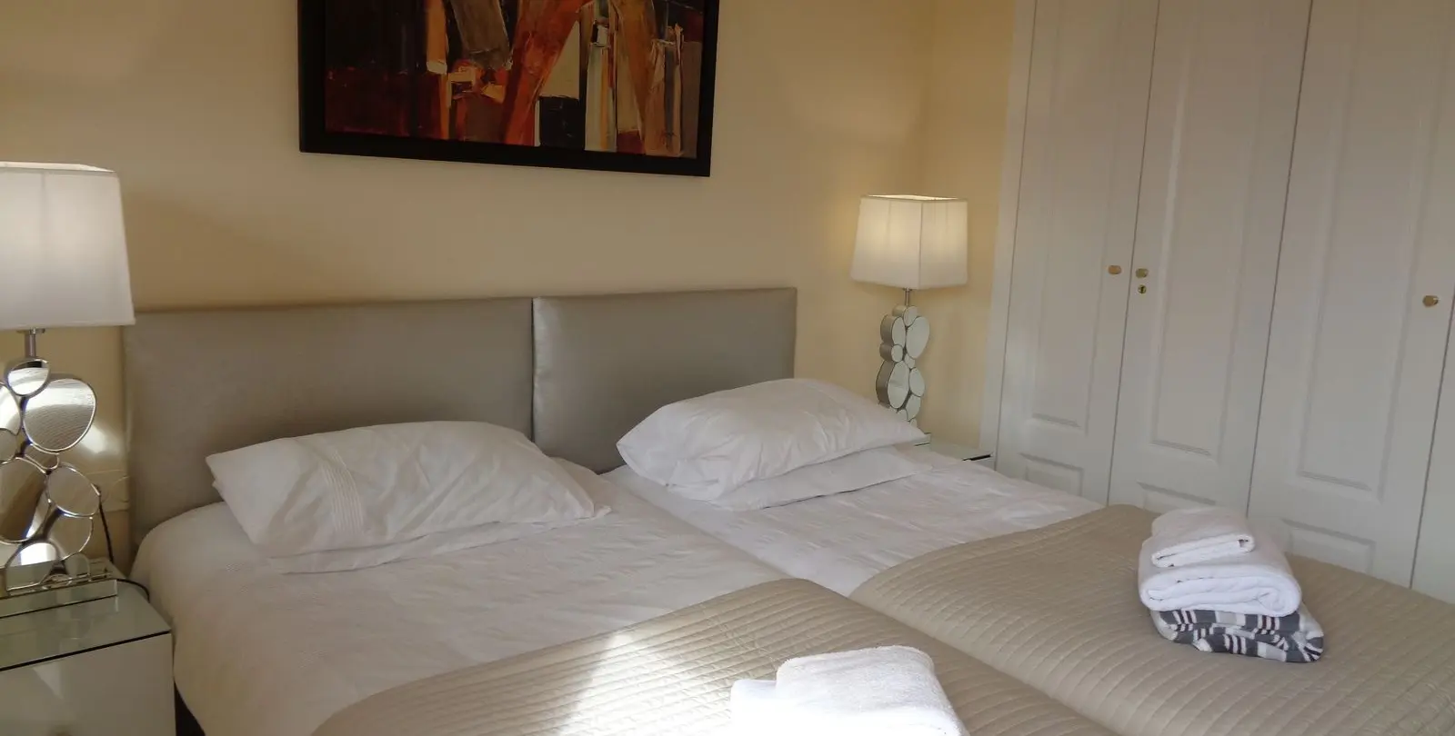 Sale of penthouse in La Duquesa 9